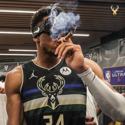 Honest bucks fan, I always speak the truth about basketball, let’s be mutuals 🤝 Ball is life 🏀 #Bucks in six #fearthedeer🦌