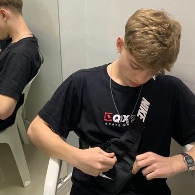 toogebz's profile picture. namorado de gótico maluco