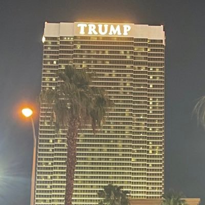 FAFO826's profile picture. I #RanAway 2 be a proud #GayForTrump, 🥎 Dad, 🌈 Husband, Family = Everything, 🐶 Lover, Traveler, Britney/Scream Stan, Raised in CT/RI living #MAGA #2A #KAG