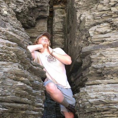 Its_Matt_Smith's profile picture. Hardware hacker, Reverse Engineer, Guitarist