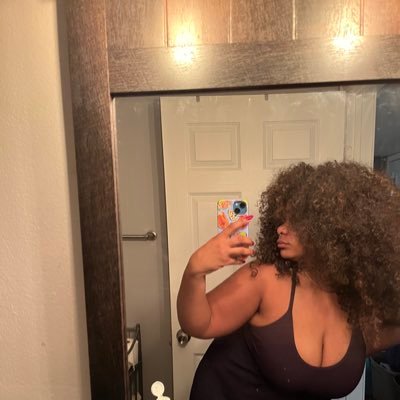 junoskinkgarden's profile picture. real freaky gyal 🌊