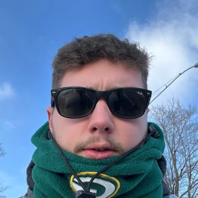 Born fib hater. King of quote tweeting. Romeo Doubs and Jalen Hurts biggest fan.