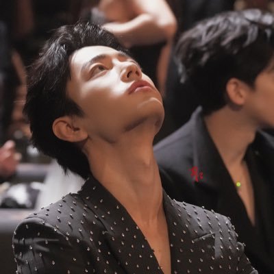 yingyaiJing's profile picture. 🐰เซียวจ้าน 🦁หวังอี้ป๋อ ❤️ ทั้งคู่ไม่จิกจ๊ะ / รีวิวนิยายวาย #พี่ญอญิ๋งป้ายยา/ #ญอญิ๋งปล่อยนิยาย แต่งานหลักหวีดเมนจ้า / อวดหนังสือ #พี่ญอญิ๋งขออวด