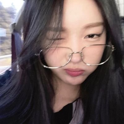 soobincilik's profile picture. log out