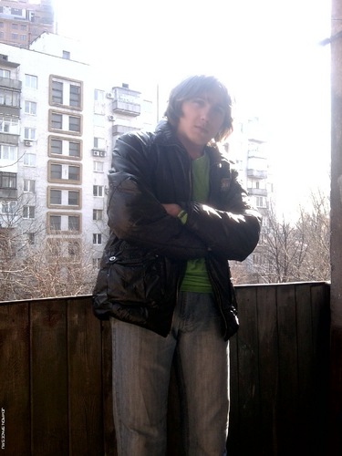 Bogdan_Belov's profile picture. Студент,увлекаюсь музыкой,скалалазаньем,футбольным фристайлом,военными технологиями.