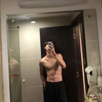 腹肌大鸡吧🐔 (@lnyd181010) 's Twitter Profile