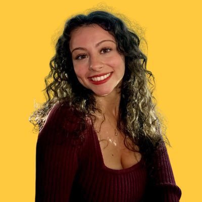 20 Years Old | Cryptocurrency Educator | Seen on  @FoxBusiness  | The Daily Zest Podcast https://t.co/9jNouloAx4 | Business: manager@missteencrypto.com