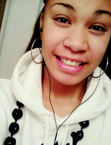 #TeamMIXEDKids , Samoan&Black | #Sagittarius | 14 Years Growninq ! Caarson * Volleybaall SMASHIN ( ; Follow Me & MAYBE Ill Follow You Back . .