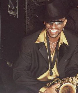 35 YRS EXPERENCE IN R&B, JAZZ, POP. MY TOOLS ARE ALTO & SOPRANO SAX, WX5 SYNTH, LEAD & B.G. VOCALS. I COME TO ENTERTAIN YOU !!!