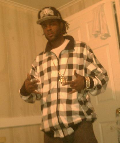 wat up twitters I'm Chris a.k.a young ceez and I'm gne make the best out of 2012 as an rapper I mean artist neck town let's gett it