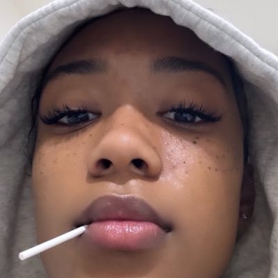 Semiloree____'s profile picture. Subhan Allah 📿 //♒