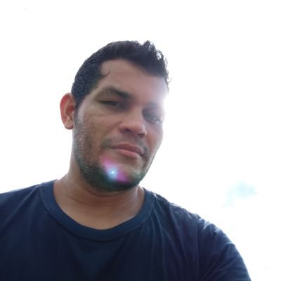 Honestidade em primeiro lugar, sou grato a Deus por existir. Sou feliz, se precisar conte comigo.