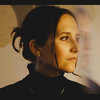 vocalist, producer and researcher of experimental soundworks // lecturer @ FU Berlin // resident @ Cashmere Radio // Call it Home EP ~out now~