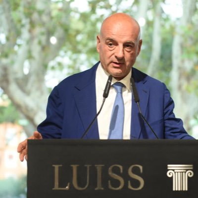 Presidente di EuropaAtlantica, Direttore Relazioni Istituzionali Fondazione MedOr, Studioso di difesa,sicurezza, specializzato su Nato e terrorismo jihadista.