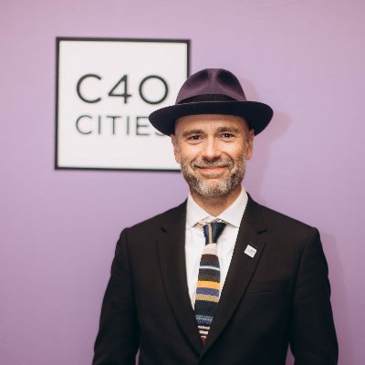 Executive Director @c40cities | TIME100 climate leader | All views my own | He/him | Talks about climate 🌱, music  🎸 mountain running ⛰️ https://t.co/5wH13OnMKq