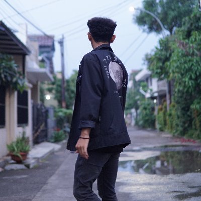 luntqx's profile picture. 