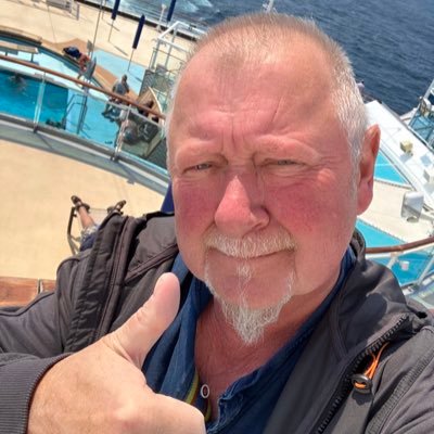 Only this account is real Married, 2 children and 3 grandchildren Friendly😉62 years old😳 Verheiratet 2 Kinder 3 Enkel https://t.co/ON4Bn93dSN