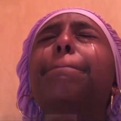 maeronnabangiba's profile picture. walang yelo rito beh