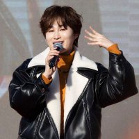 꽃을든남자 (@xu5gafnulf4y2th) 's Twitter Profile Photo