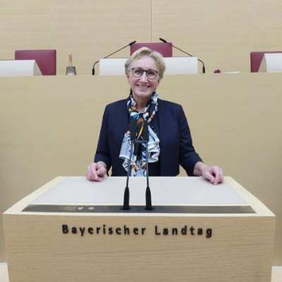 🗳 Wahlkreis Passau-Ost
💼 Stv. Landrätin & Kreisrätin
🏛️ MdL im Bayerischen Landtag