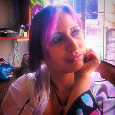 Content Creator | Twitch Affiliate✨
be the weird you want to see in the world 💖 | I love my friends 💜🖤