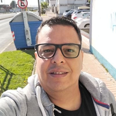 carlosdigital77's profile picture. Músico, Publicista, Selektor, Padre, Esposo, Budista y Caraquista.