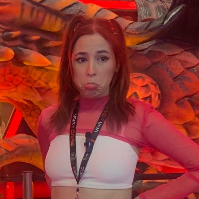 Streamer na https://t.co/x6lW9PlPLh