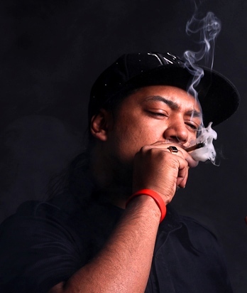 ChuckyRas's profile picture. Down 2 earth is deze boy en overal en nergens te zien. Recht voor je raap. Direct in de bakkes en true 2 da real.