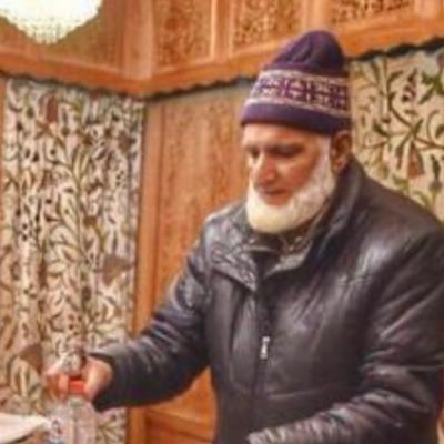 SRather11's profile picture. #kashmircollegeoflaw #law #advocate just a hustle #youth #urgeforbetterlife