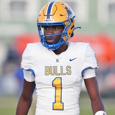 4 ⭐️⭐️⭐️⭐️ WR 6’5 1/2 | Weighed in 190| 6’10 Wingspan | 26’| Play Basketball And Football Gmail: Crussell3fb@gmail.com Instagram: 14gump at Miami Northwestern