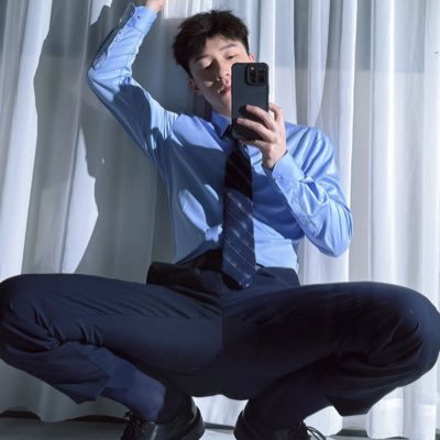 jinhan723325871's profile picture. gay25 181 62 优帅骚奴M 乳头敏感 喜欢被玩奶子，粗口调教r控我成无脑狗，带乳夹戴狗链学狗叫，边缘控射，纱布责，马眼震动棒，期待你来认识私信QQ1286586467