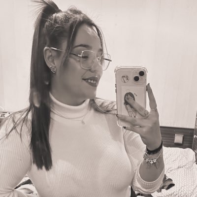 Rociis_17's profile picture. •Madrid 📍•Aux de enfermeria👩🏻‍⚕️ •Técnico en emergencias sanitarias 🚑
