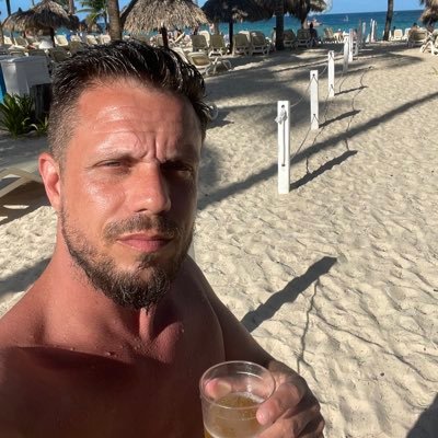 1Lferrero's profile picture. 