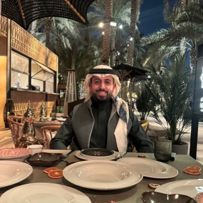 شائت الأقدار أن يكون عهد الأصدقاء والصلة الدائمة هي الدعاء •عبدالله بن سلمان•