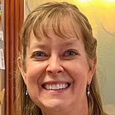 BookAndTechTips's profile picture. I'm a #school #librarian and parent who offers #book📚and #teachertech💻 info. I use my job as an excuse to stay up far too late #reading! #Ravenclaw