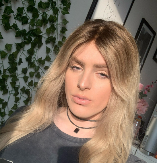 Pre-Op Trans girl 🏳️⚧️ princess with a twist follow my main @LaraMCXTS
