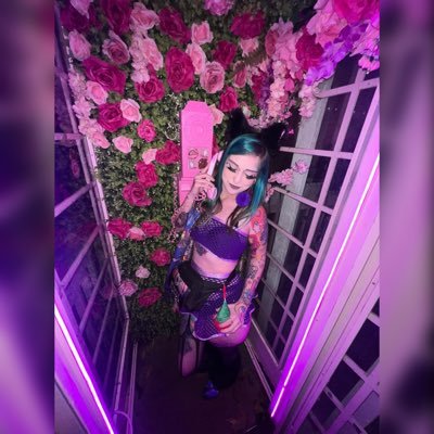 raver, promoter, ticket sales and do sex work (aka dancer, fetish/kink content creator and dom) love anime video games edm anything trippy tie dye or rainbow