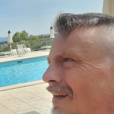 Artist,singer and composer
Founding member of the heavy metal band ABIGHOR
Corrently singer of the prog rock band MANTIDEATEA
Previous band:ATTOII PROLOUD,
