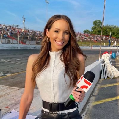 Grew up on a farm in Texas, but liked racecars more. @NASCAR On-Air Reporter/Event Host & Manager • @CARSTour Pit Reporter • Former Racecar Driver