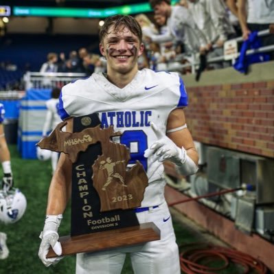 6’3” 210 lb DE/Tight End/ Receiver ‘25 Grand Rapids Catholic Central | 3.9 GPA | https://t.co/4e6wgEjU6G