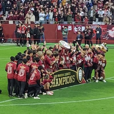 kitikiti_vissel's profile picture. ヴィッセル垢つくりました
慶治朗→亨梧→武藤→大樹
タイ駐在中につきDAZN参戦メイン。ACLでタイ来てくれー