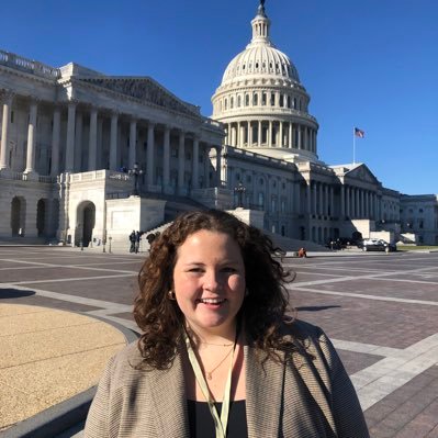 From Texas, freezing in Evanston | @NorthwesternU | @MedillSchool | currently News Director @nnn_news | previously @WJFW12 @medillonthehill | she/her