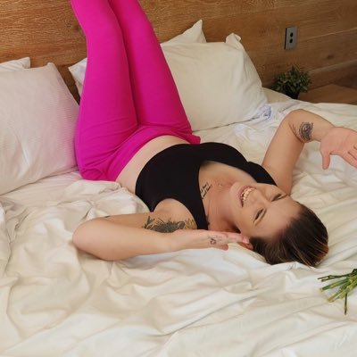 Retired - pursuing new passions 💕 Photoshoot Stylist - @set_goblin 🍭