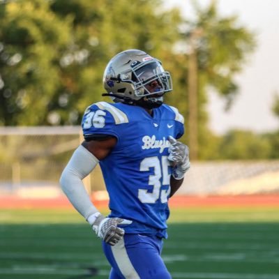 Tabor College RS So| DE | 6'5 225Ibs | Bench: 335 Squat: 455 Hang Clean: 315 | Vert: 36.2 Broad: 9'11 40 yd: 4.70|