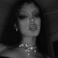 tia. (@whorrifies) 's Twitter Profile
