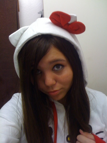 Velcro_Lolipops's profile picture. 13| Bvb| brokeNCYDE| Botdf| YTF|
I sing, write songs, play guitar, and draw 3 (: