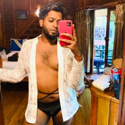 🇲🇾 | ♌️ | 27 | Aphrodisiac | My tweets might be explicit 🧜🏽‍♂️