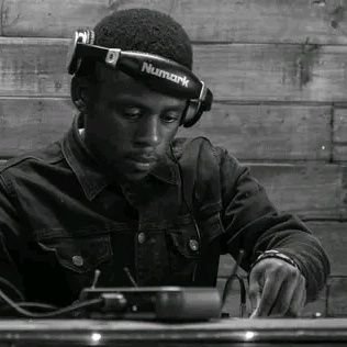 VumileNxam11's profile picture. I'm an upcoming artist from Cape Town in the streets of Khayelitsha