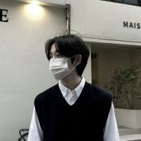 a t h a 🪐 (@hyeonleex) 's Twitter Profile