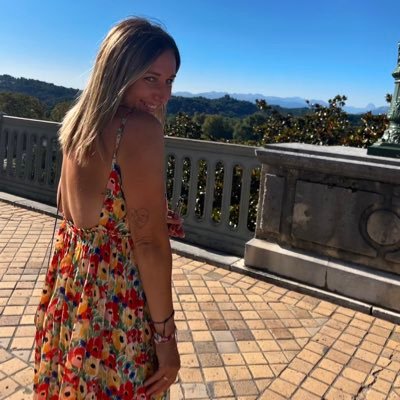 LauraM01000's profile picture. 